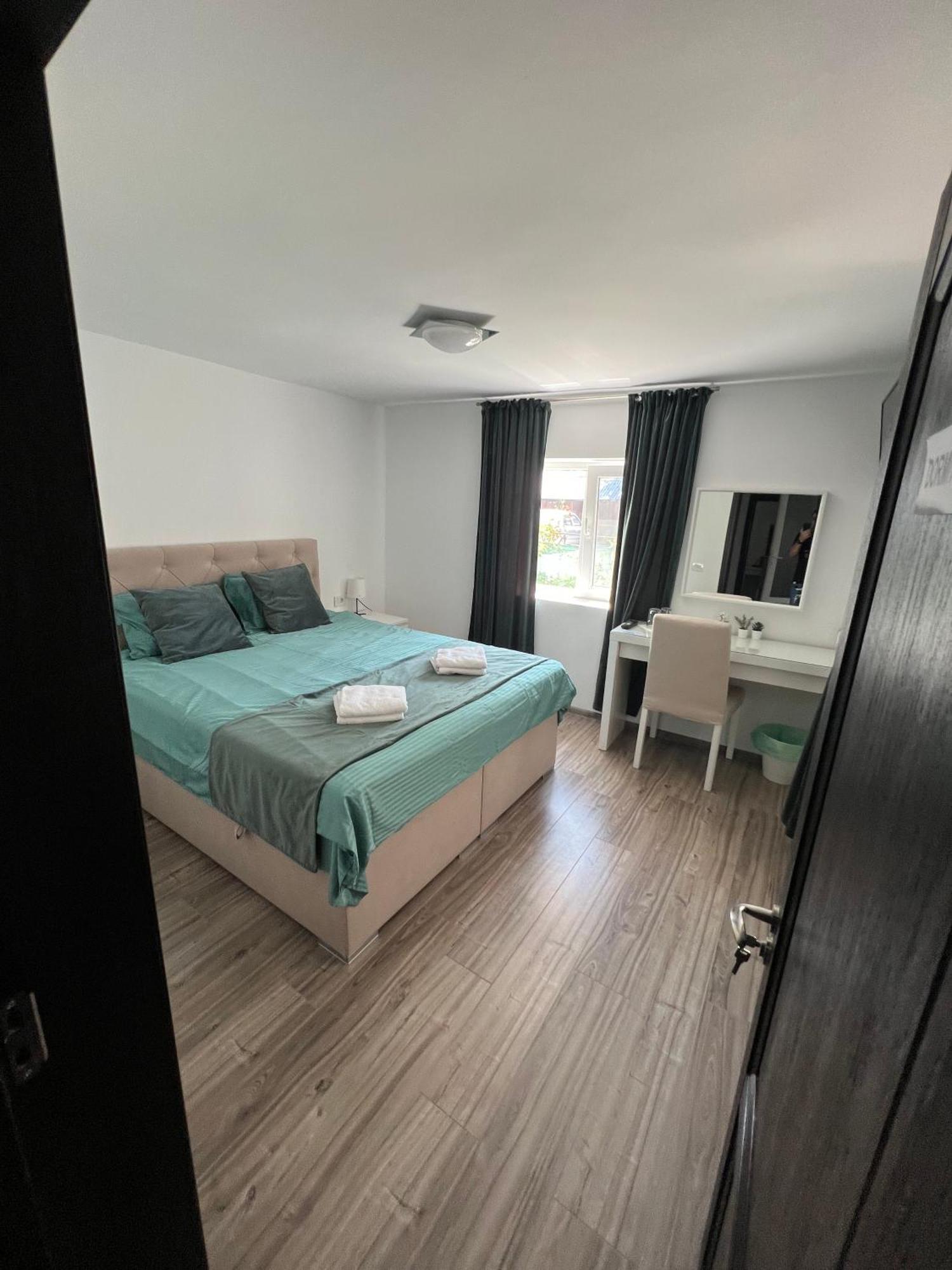 Accommodation Casa Luca Horezu Eksteriør billede